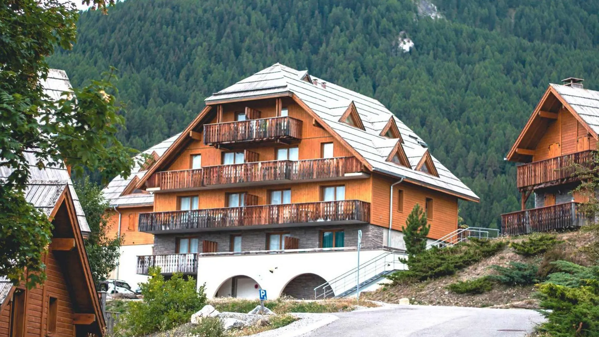 Duplex Cosy 6 Pers Avec Balcon, Parking Et Casier A Ski A Pra Loup - Fr-1-504-144 Uvernet-Fours 0*,